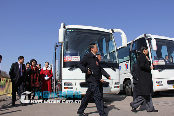 ίԱ�����찲�Ź㳡
